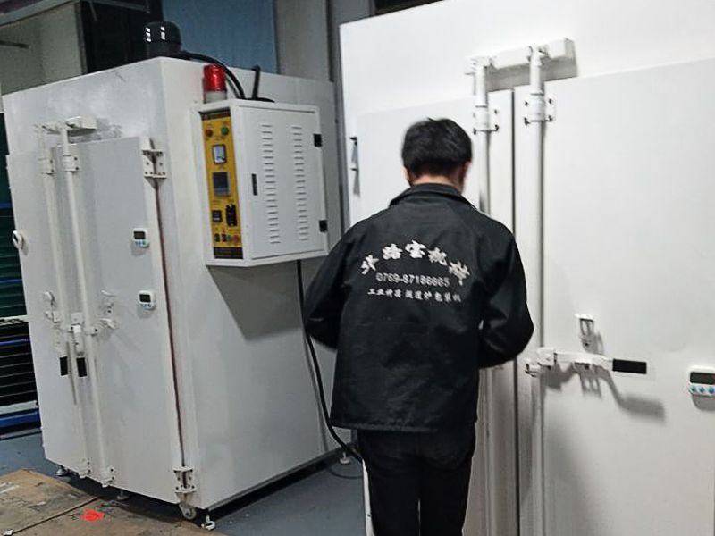 恒温恒湿烤箱的除温原理及注意事项